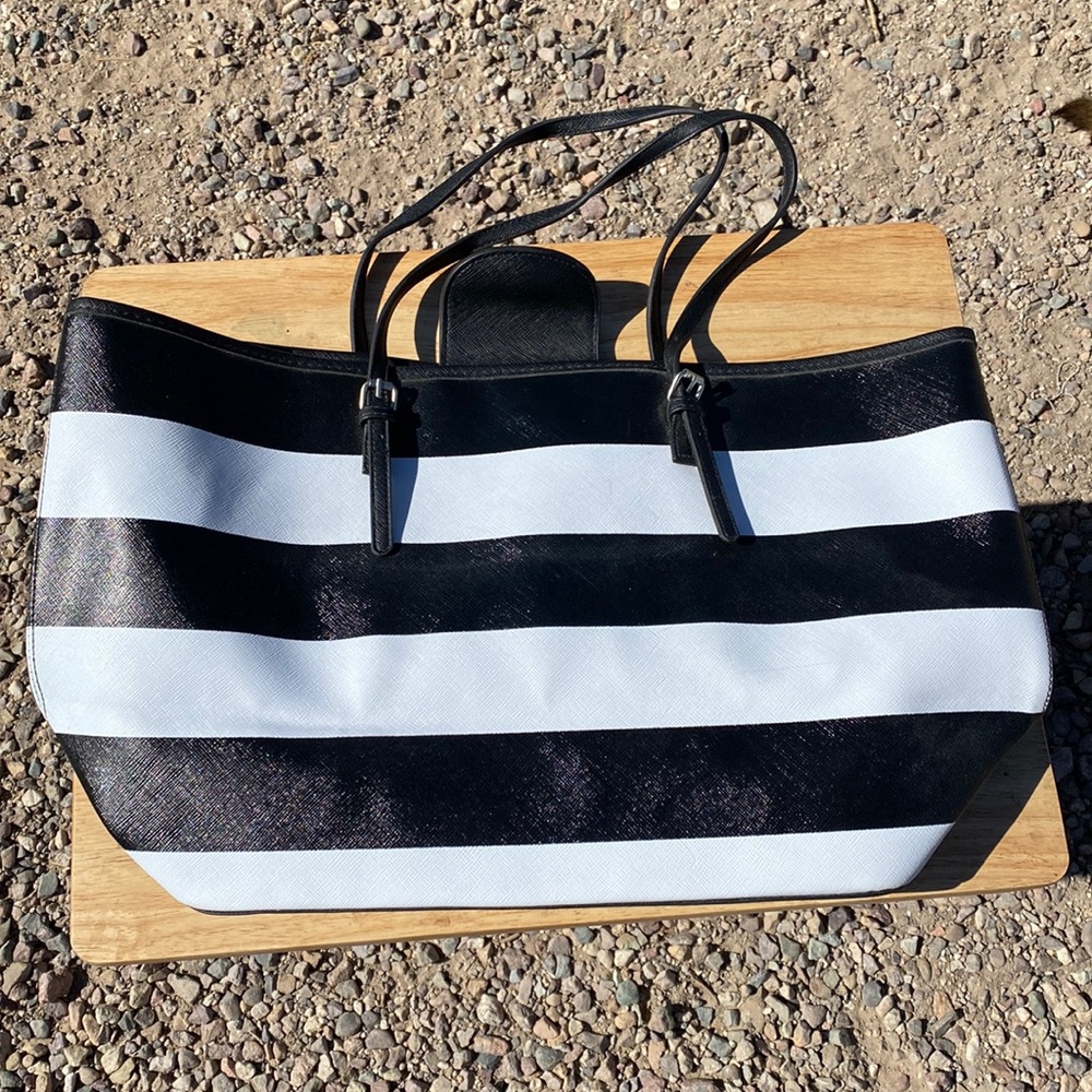 Big Tote Style Black and White Striped Purse